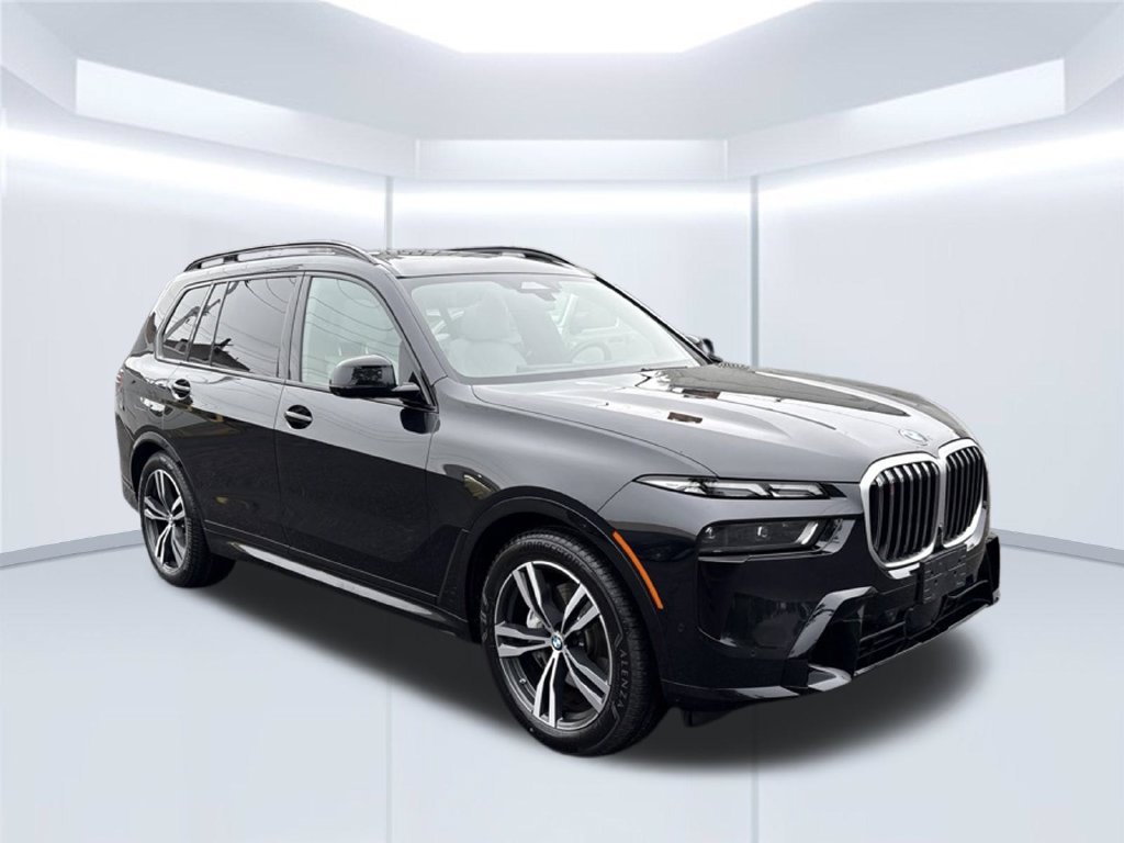 Used 2024 BMW X7 xDrive40i w/ M Sport Package AWD/4WD image 10