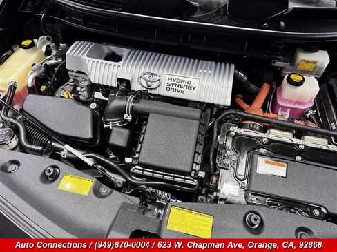 Used 2013 Toyota Prius V Two image 22