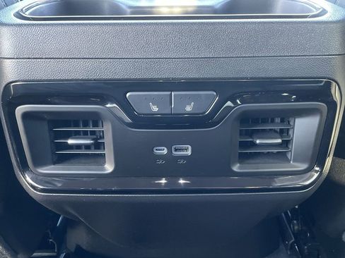Used 2024 GMC Sierra 1500 AT4X image 22