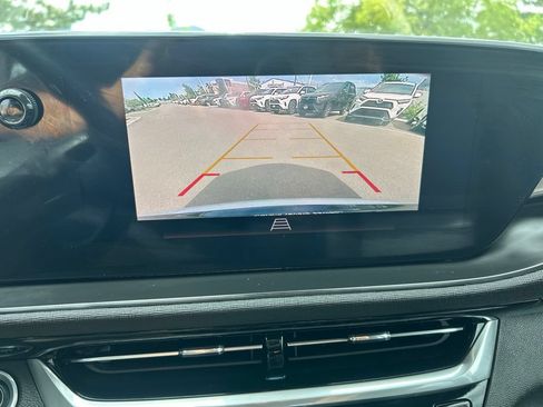 Used 2024 Buick Envista Sport Touring w/ Convenience I Package FWD image 30
