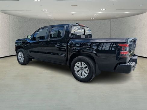 Used 2024 Nissan Frontier SV w/ SV Convenience Package image 5