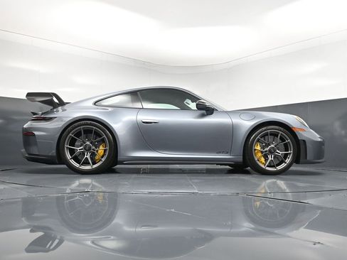 Certified 2026 Porsche 911 GT3 w/ Weissach Package RWD image 25