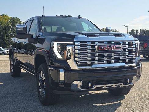 Used 2025 GMC Sierra 2500 Denali w/ Denali Reserve Package image 7