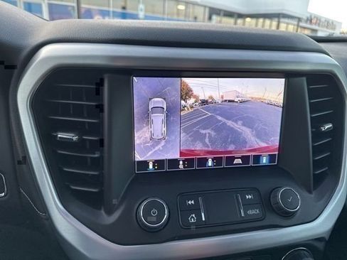 Certified 2023 GMC Acadia SLT w/ Technology Package image 35