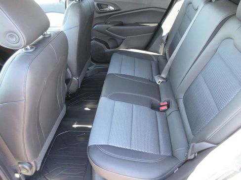 New 2026 Chevrolet Trax LT image 13