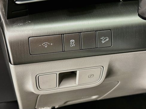 Used 2025 Hyundai Kona SEL AWD/4WD image 17