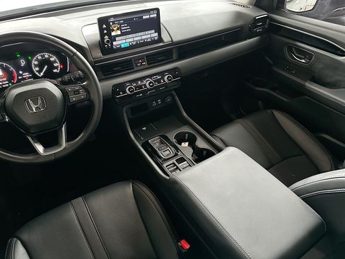 Used 2025 Honda Pilot EX-L image 21