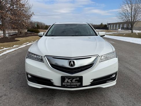 Used 2017 Acura TLX V6 SH-AWD w/ Advance Package image 3