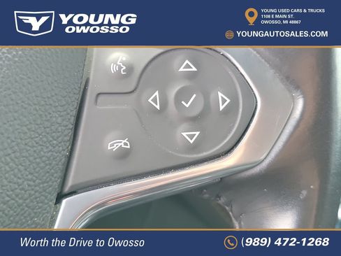 Used 2020 Chevrolet Traverse LT w/ LT Premium Package AWD/4WD image 17