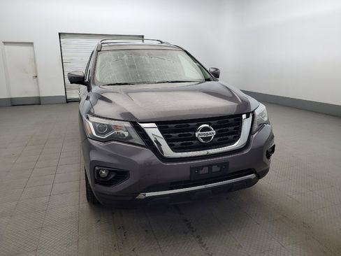 Used 2019 Nissan Pathfinder Platinum AWD/4WD image 14