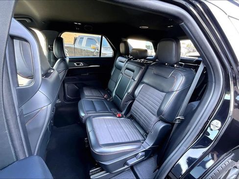 Certified 2025 Ford Explorer ST-Line w/ ST-Line Street Pack AWD/4WD image 24