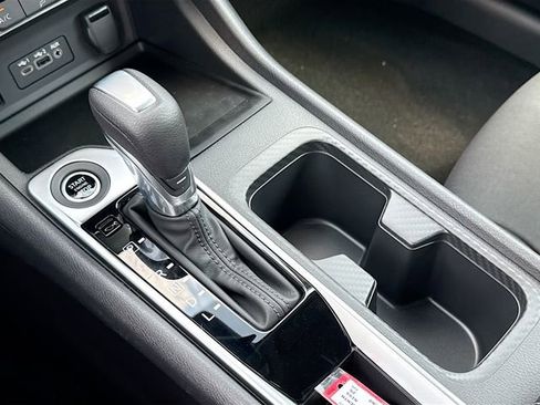 New 2025 Nissan Sentra SV w/ Trunk Package image 11