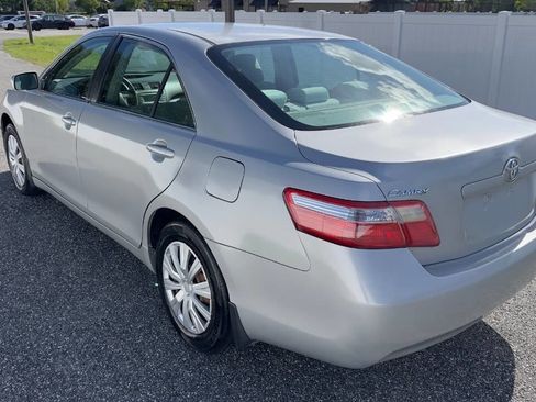 Used 2008 Toyota Camry LE FWD image 7