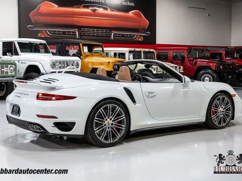 Used 2015 Porsche 911 4 Cabriolet image 8