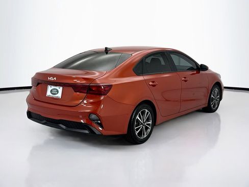 Used 2023 Kia Forte LXS w/ LXS Technology Package FWD image 5