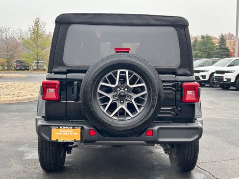 Certified 2024 Jeep Wrangler Sahara image 6