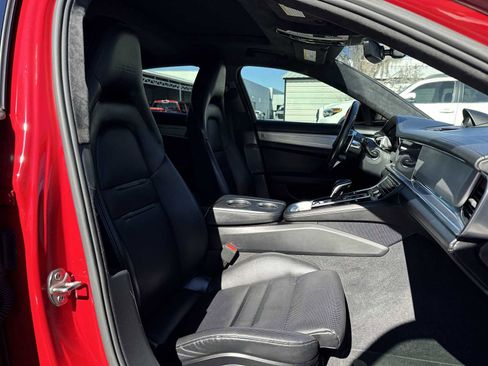 Used 2018 Porsche Panamera Turbo image 19
