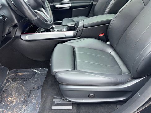 Used 2023 Mercedes-Benz EQB 250+ image 38