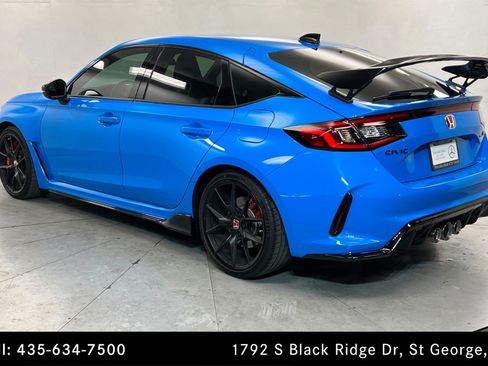 Used 2025 Honda Civic Type R image 3
