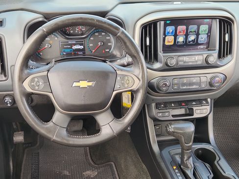 Used 2017 Chevrolet Colorado Z71 AWD/4WD image 26