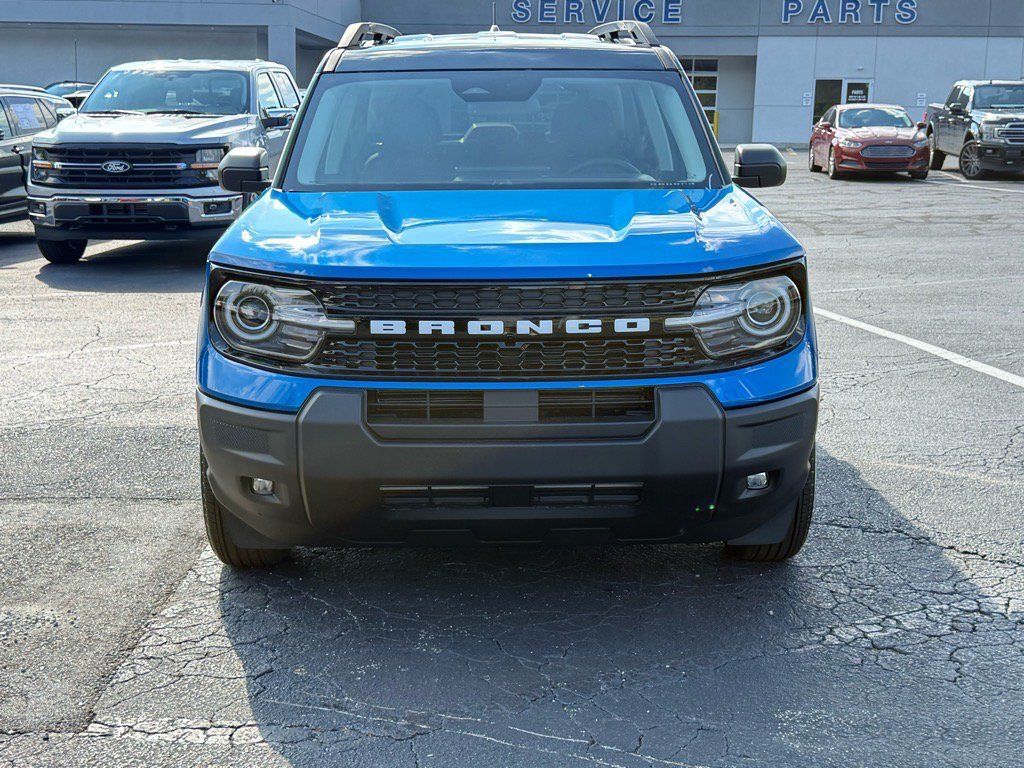 Used 2025 Ford Bronco Sport Outer Banks AWD/4WD image 9