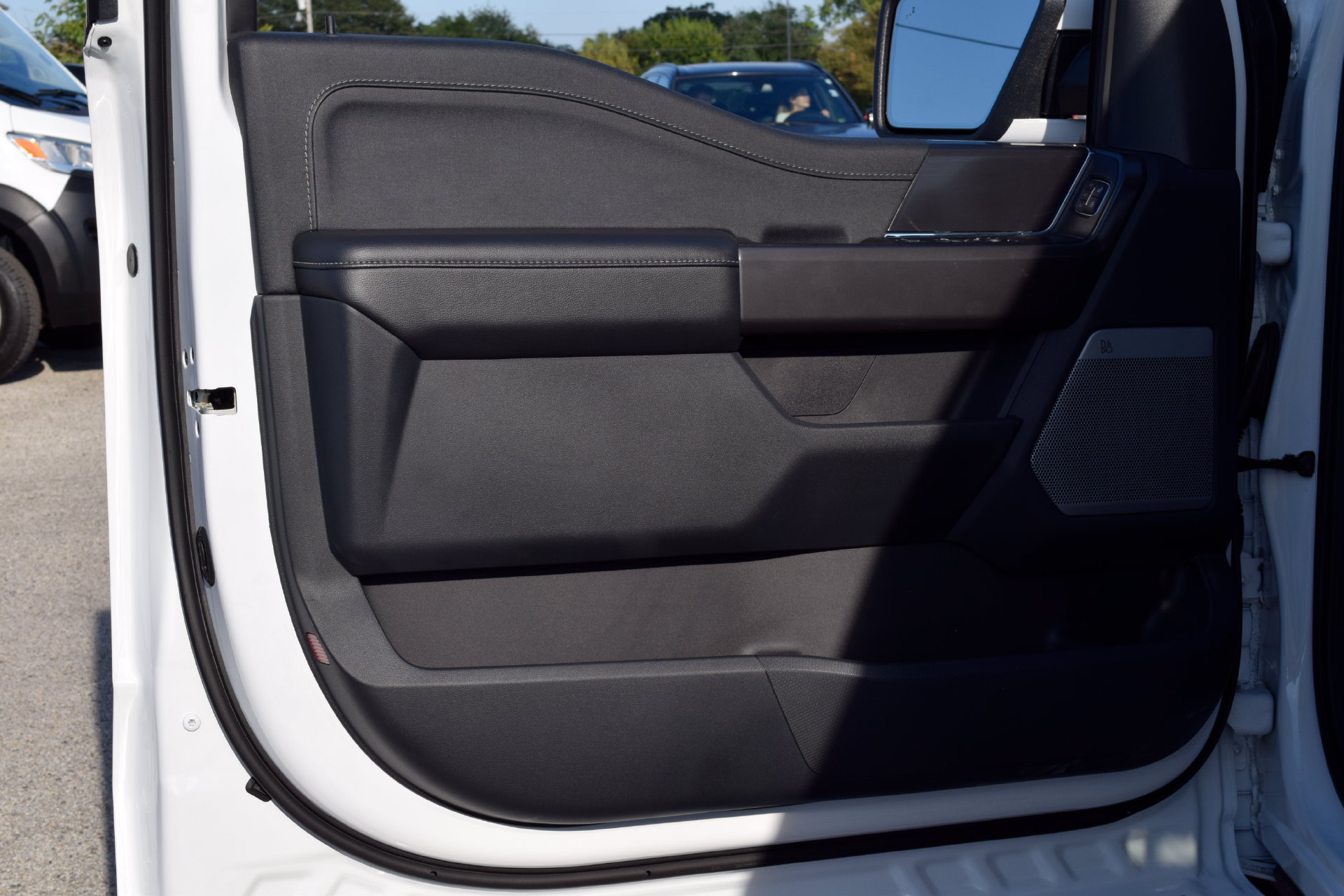 Used 2025 Ford F150 Lariat AWD/4WD image 18