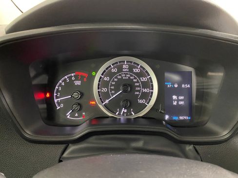 Used 2022 Toyota Corolla LE image 19