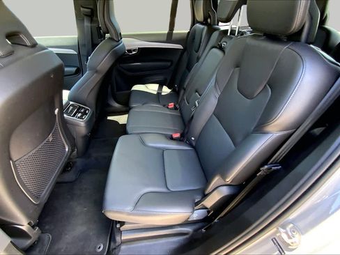 Used 2025 Volvo XC90 B5 Core AWD/4WD image 21