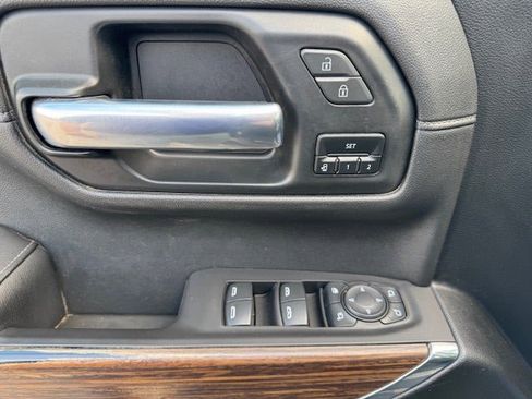 Used 2021 Chevrolet Silverado 1500 High Country w/ Technology Package image 31