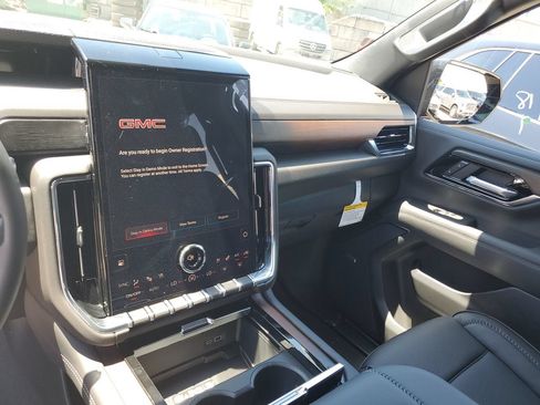 New 2026 GMC Yukon Denali RWD image 26