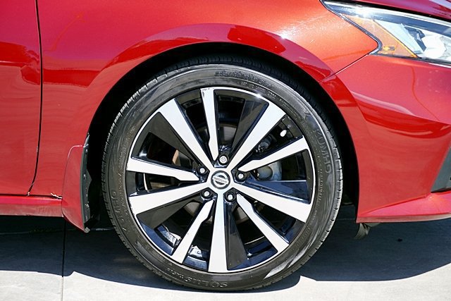 Used 2020 Nissan Altima 2.5 SR FWD image 15