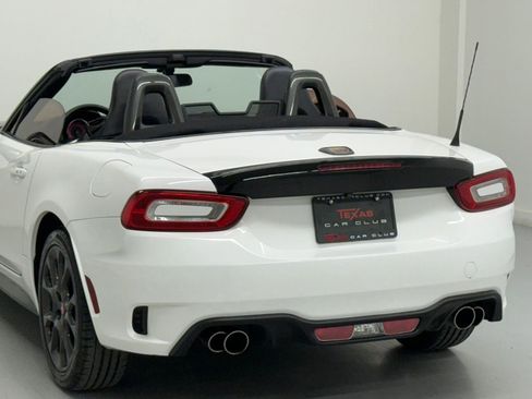 Used 2017 FIAT 124 Spider Abarth image 11