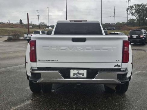 Used 2024 Chevrolet Silverado 3500 LT image 6