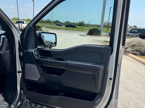 Used 2022 Ford F150 Lariat w/ Equipment Group 502A High AWD/4WD image 13