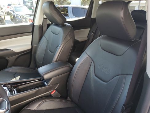 Used 2022 Jeep Compass Limited w/ Elite Group image 19