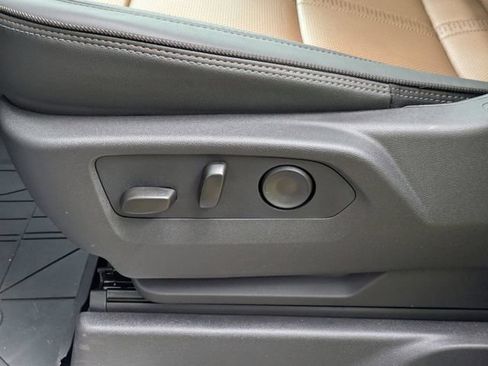 New 2026 Chevrolet Silverado 1500 High Country AWD/4WD image 12