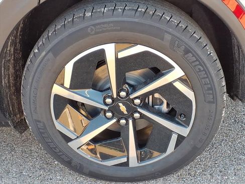 New 2026 Chevrolet Equinox EV LT image 7