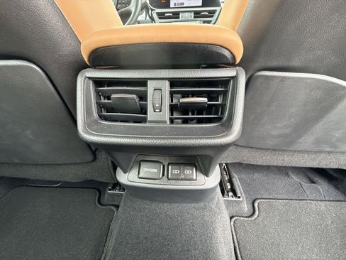 Used 2025 Lexus ES 350 w/ Premium Package image 18