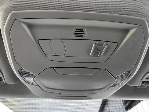 Used 2015 Ford Focus SE w/ SE Sport Package image 36