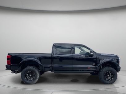 New 2026 Ford F250 Lariat w/ Black Appearance Package
