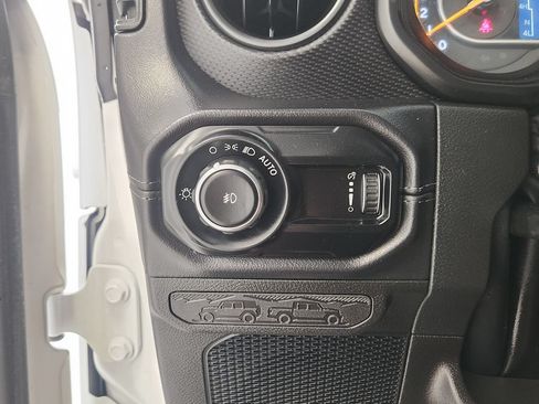 Used 2024 Jeep Wrangler Unlimited Rubicon w/ Safety Group AWD/4WD image 21