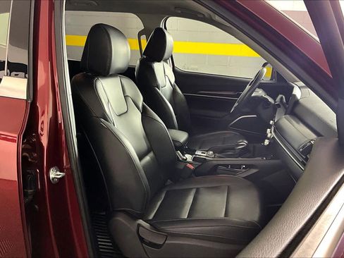 Used 2024 Kia Telluride S FWD image 8