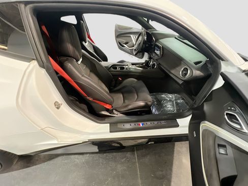 Used 2017 Chevrolet Camaro ZL1 image 21