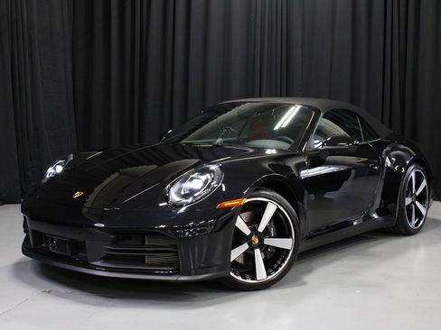 Certified 2025 Porsche 911 Carrera image 1