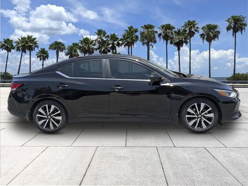 Used 2023 Nissan Sentra SV w/ SV Premium Package FWD image 7