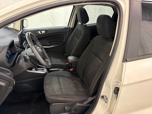 Used 2019 Ford EcoSport SE w/ SE Convenience Package image 24