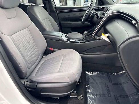 Used 2023 Hyundai Santa Cruz SEL Premium image 8