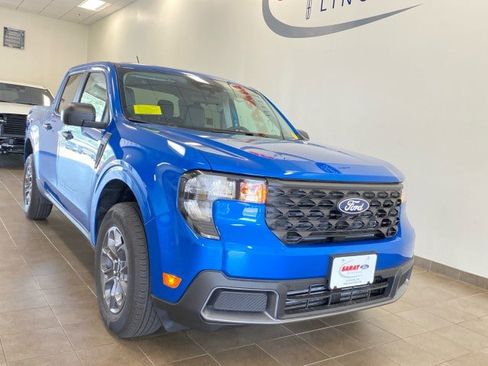 New 2025 Ford Maverick XLT w/ Equipment Group 302A image 2