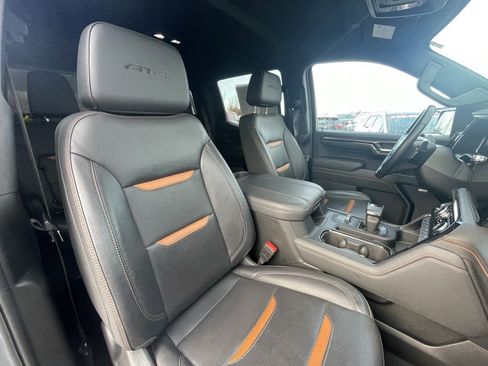 Used 2024 GMC Sierra 1500 AT4 w/ Technology Package image 27