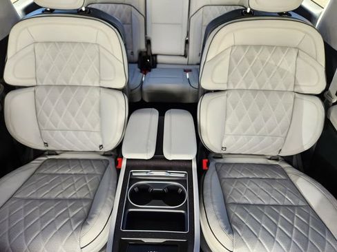 New 2026 Lincoln Navigator L Black Label image 14